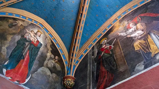 La volta azzurra affrescata dell’oratorio del Clos Lucé